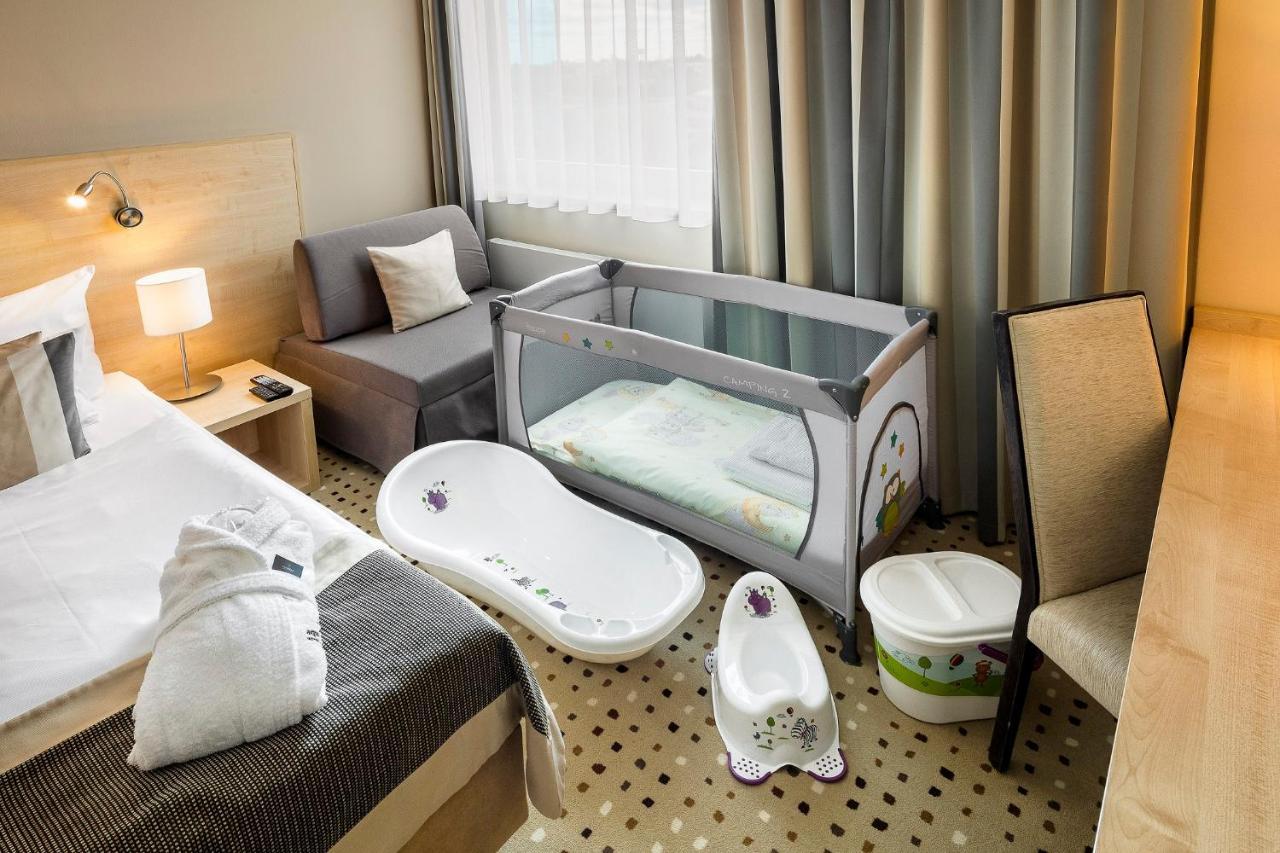Hotel Aquapalace Prague 4*