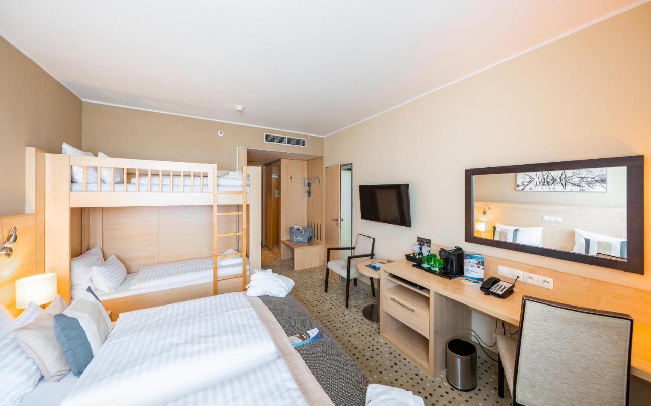 Aquapalace Prague Отель Честлице
