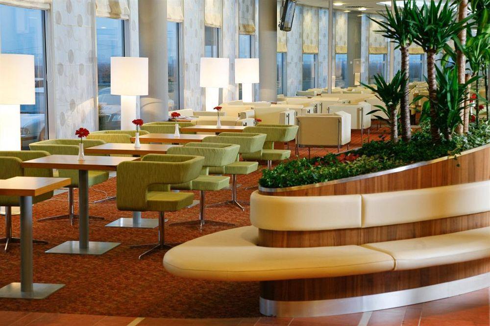 Hotel Aquapalace Prague 4*
